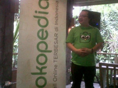 COO Tokopedia Leontinus Alpha Edison menjelaskan maksud dari roadshow yang dilakukan pihaknya ke beberapa kota di Indonesia, akhir pekan lalu. Tokopedia ingin memberikan edukasi bagi para pelaku UKM. (JABARTODAY/AVILA DWIPUTRA)