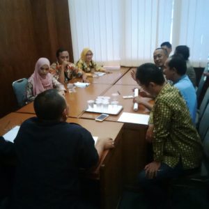 Guru honorer madrasah meminta Kemenag Jabar menindak tegas Kemenag kabupaten/kota yang telat cairkan TPG. (jabartoday/eddy koesman)