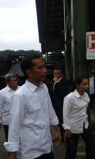 Jokowi di Pindad