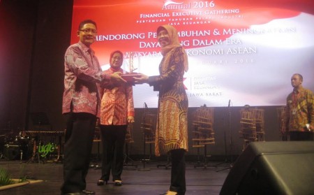 ISTIMEWA