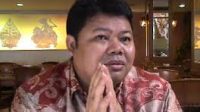 a Direktur Eksekutif Puskaptis, Husin Yazid