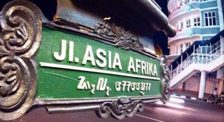 Jalan Asia Afrika, salah satu sudut kota tua Bandung jabartoday.com