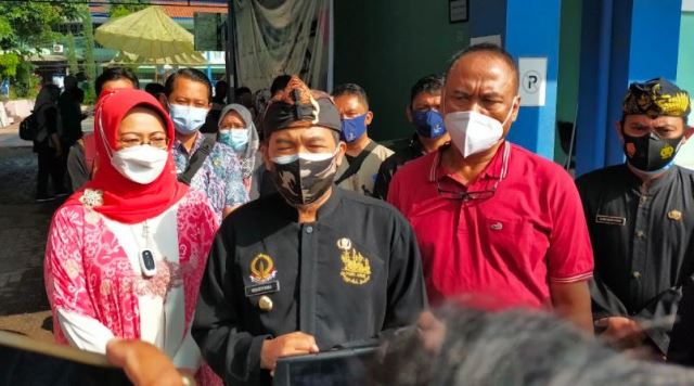 Plt Wali Kota Cimahi Tinjau Gebyar Vaksinasi STIKES Budi Luhur